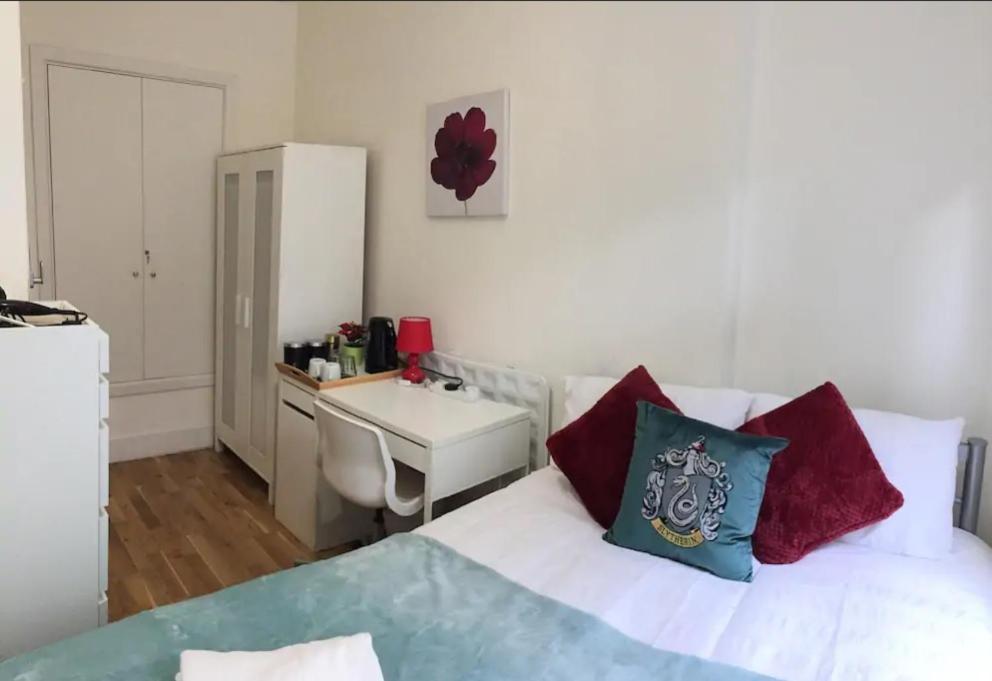 Séjour chez l'habitant Comfy Private Bedrooms Near Euston Station, *
